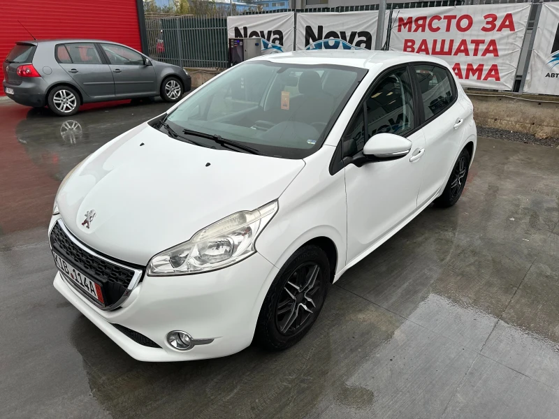 Peugeot 208, снимка 8 - Автомобили и джипове - 52949763