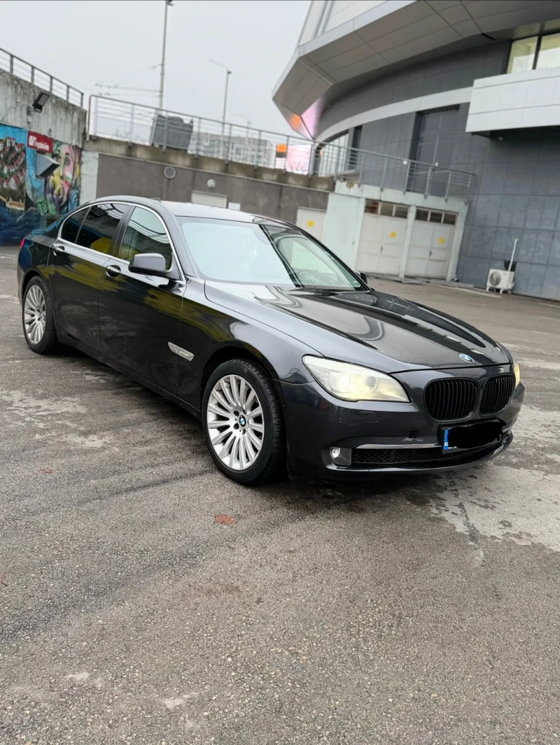 BMW 730 Топ!! Обслужен!! Личен!!, снимка 2 - Автомобили и джипове - 53011832