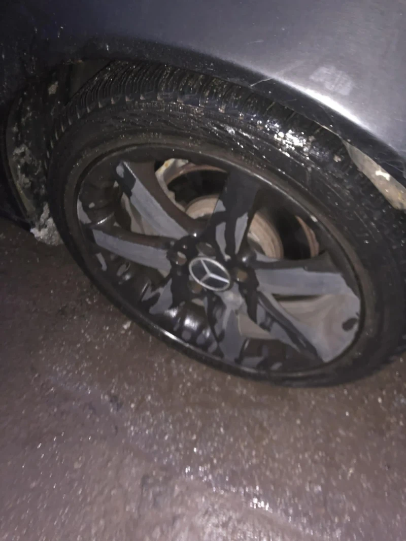 Mercedes-Benz C 200 2.0 Compressor Automat, снимка 5 - Автомобили и джипове - 53118091