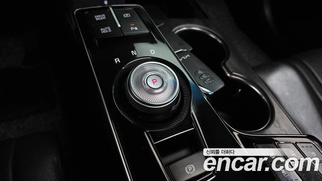 Kia K8 3.5 LPG| MERIDIAN| 360| HEAD UP| PANO| DIST| ОБДУХ, снимка 7 - Автомобили и джипове - 55887545