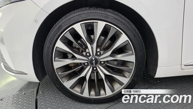Kia K8 3.5 LPG| MERIDIAN| 360| HEAD UP| PANO| DIST| ОБДУХ, снимка 16 - Автомобили и джипове - 55887545