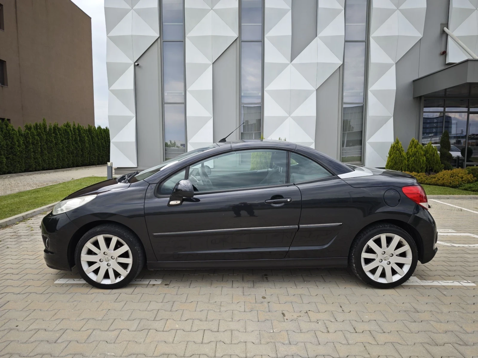 Peugeot 207 СС kabrio - изображение 6