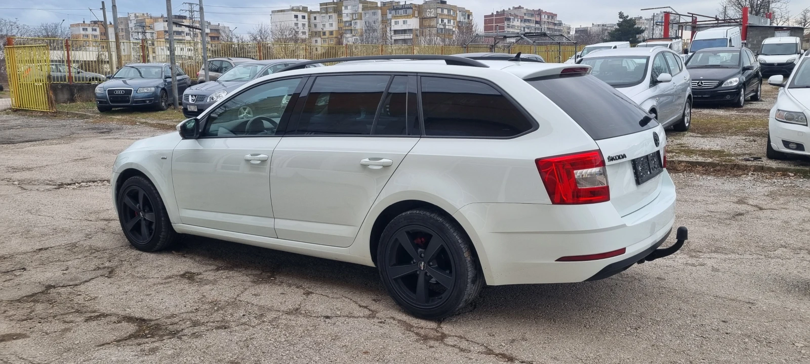 Skoda Octavia 1.6 TDI NAVI TOP - изображение 8