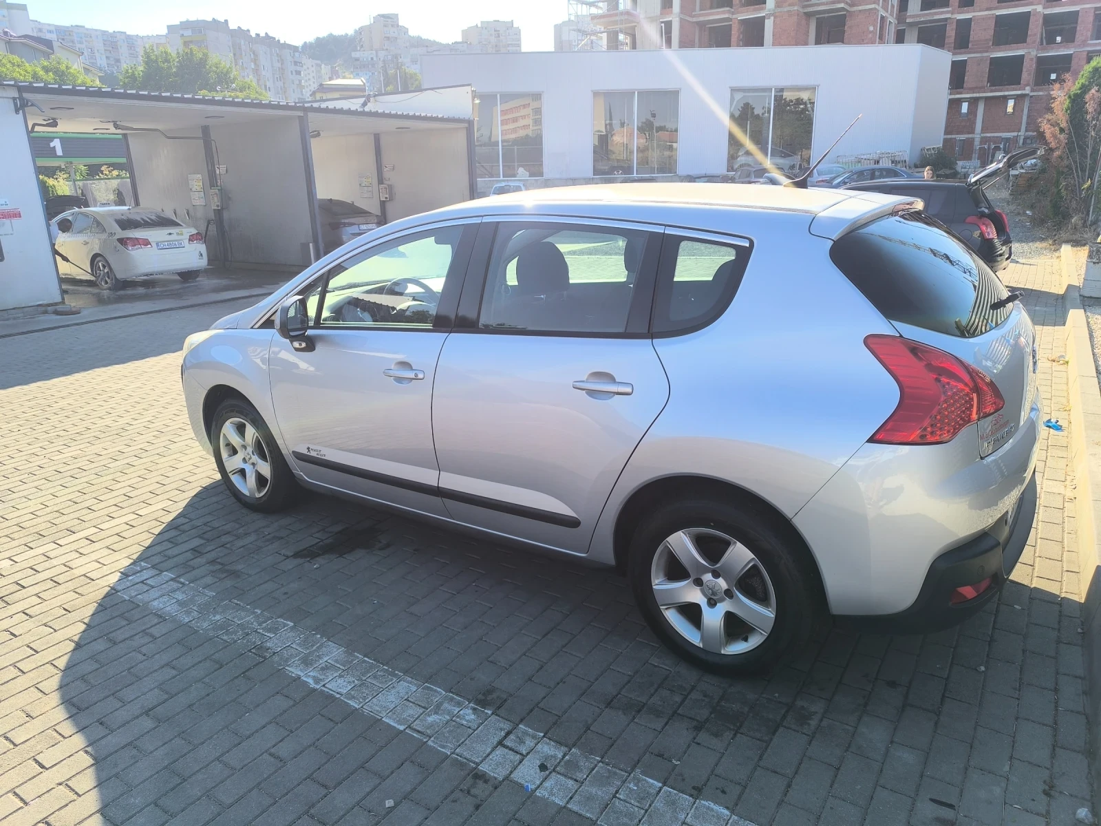 Peugeot 3008 1.6 HDI 110 к.с. - изображение 7