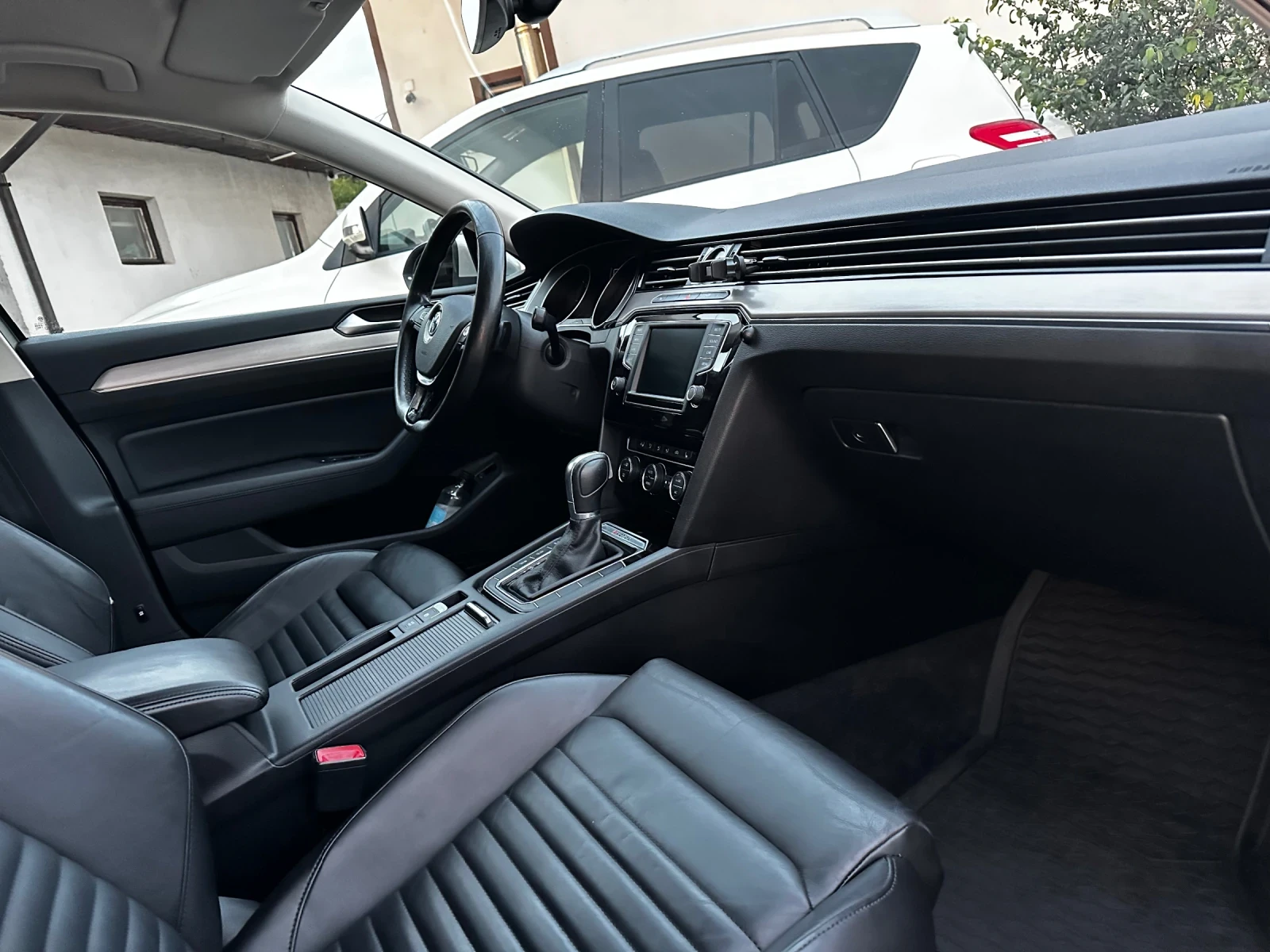VW Passat 4motion 190 LED Печка Дистроник - изображение 9