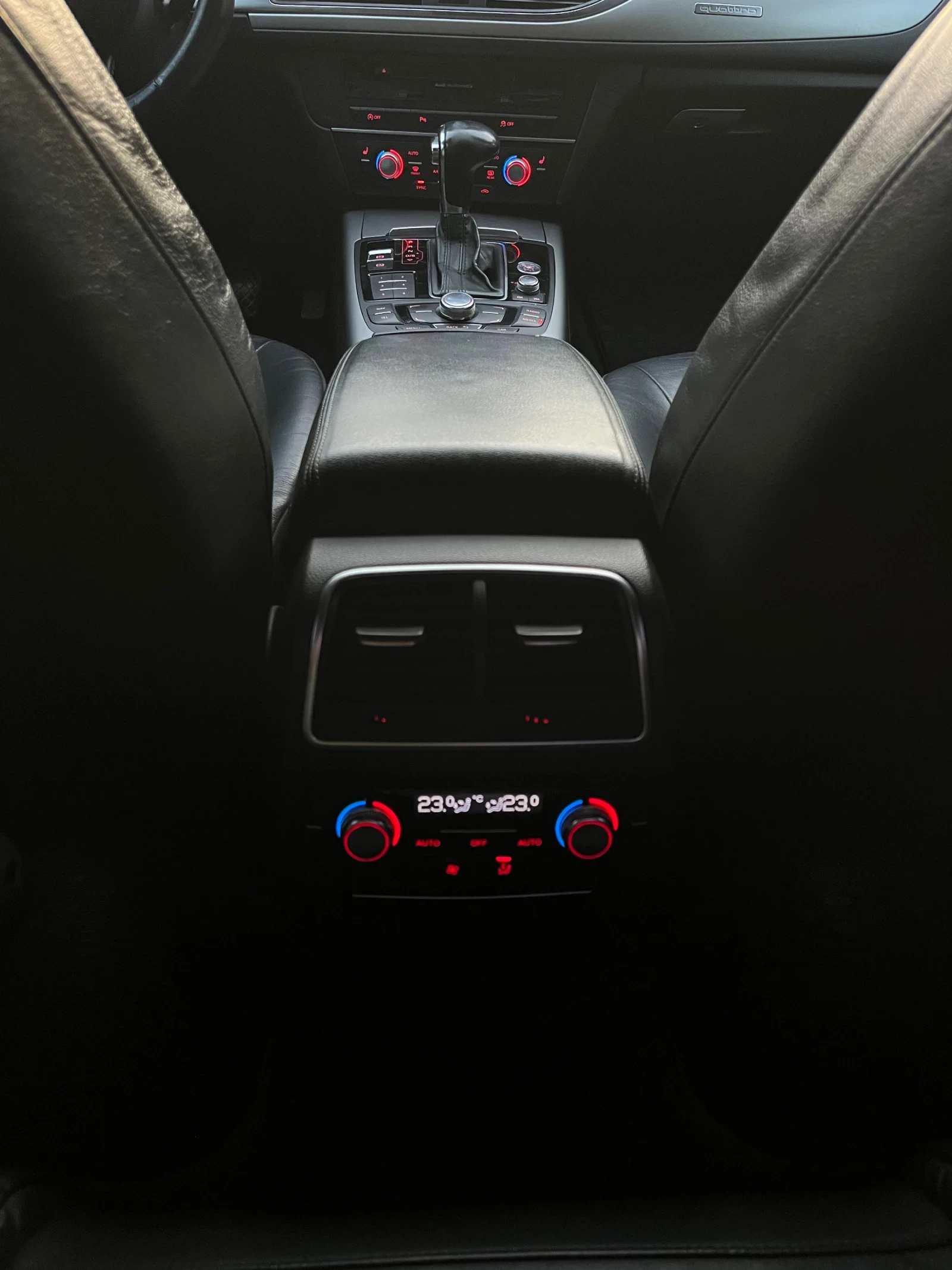 Audi A6 QUATTRO , снимка 11 - Автомобили и джипове - 53134434