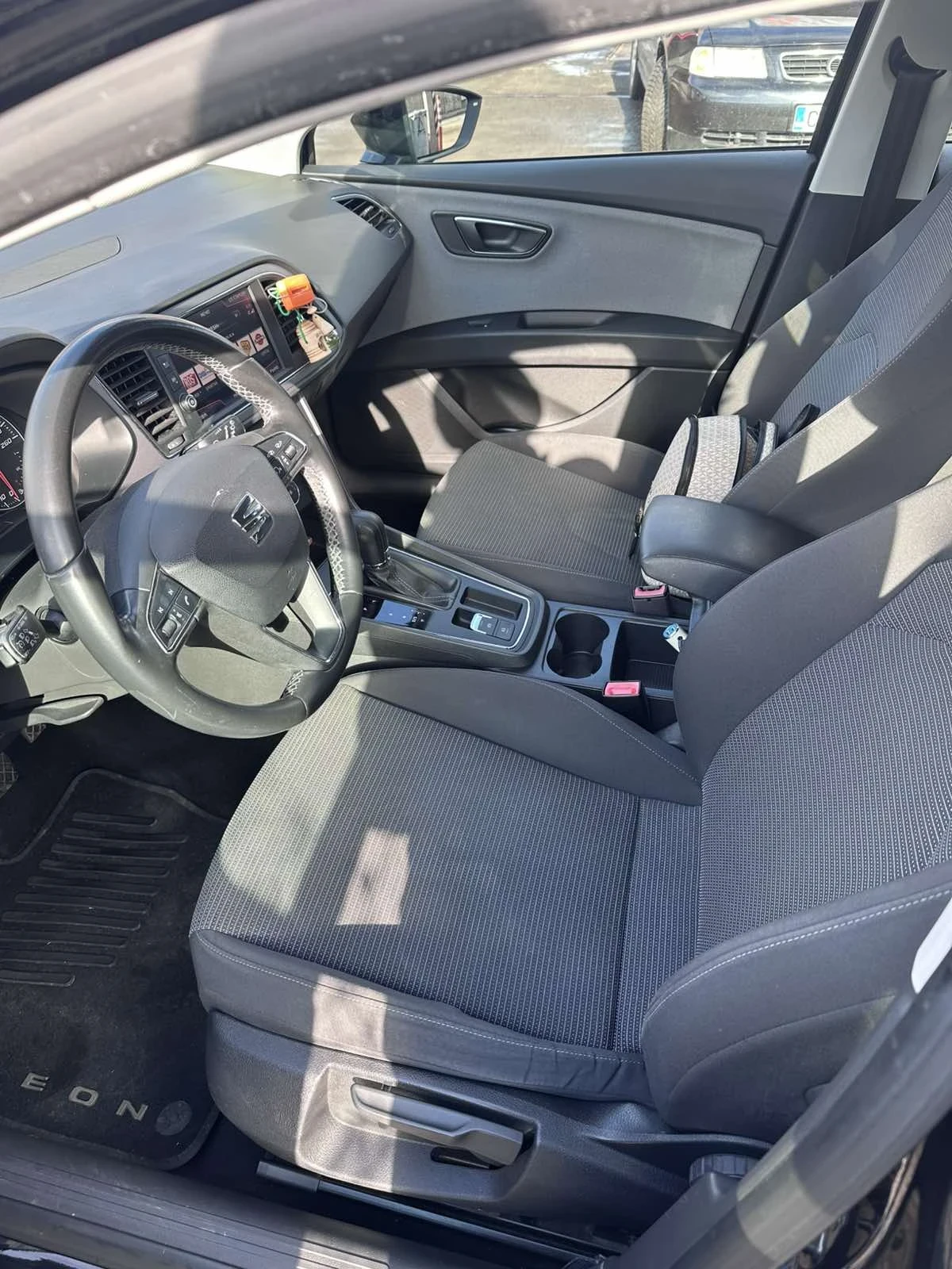 Seat Leon 1.6 TDI 115�.� | Mobile.bg � ����������� 14