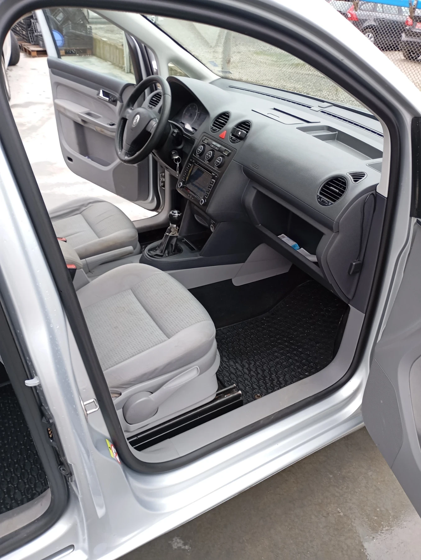 VW Caddy  - изображение 4