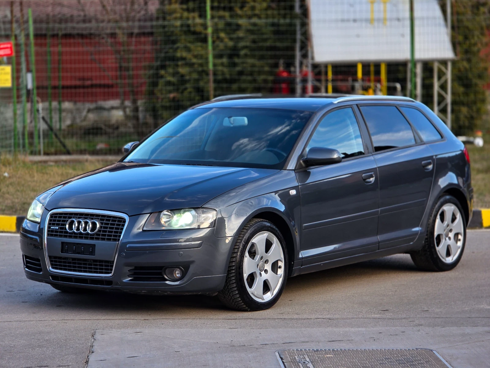 Audi A3 2.0TFSI 200hp * Quattro * Sportback * Swiss *  - изображение 2