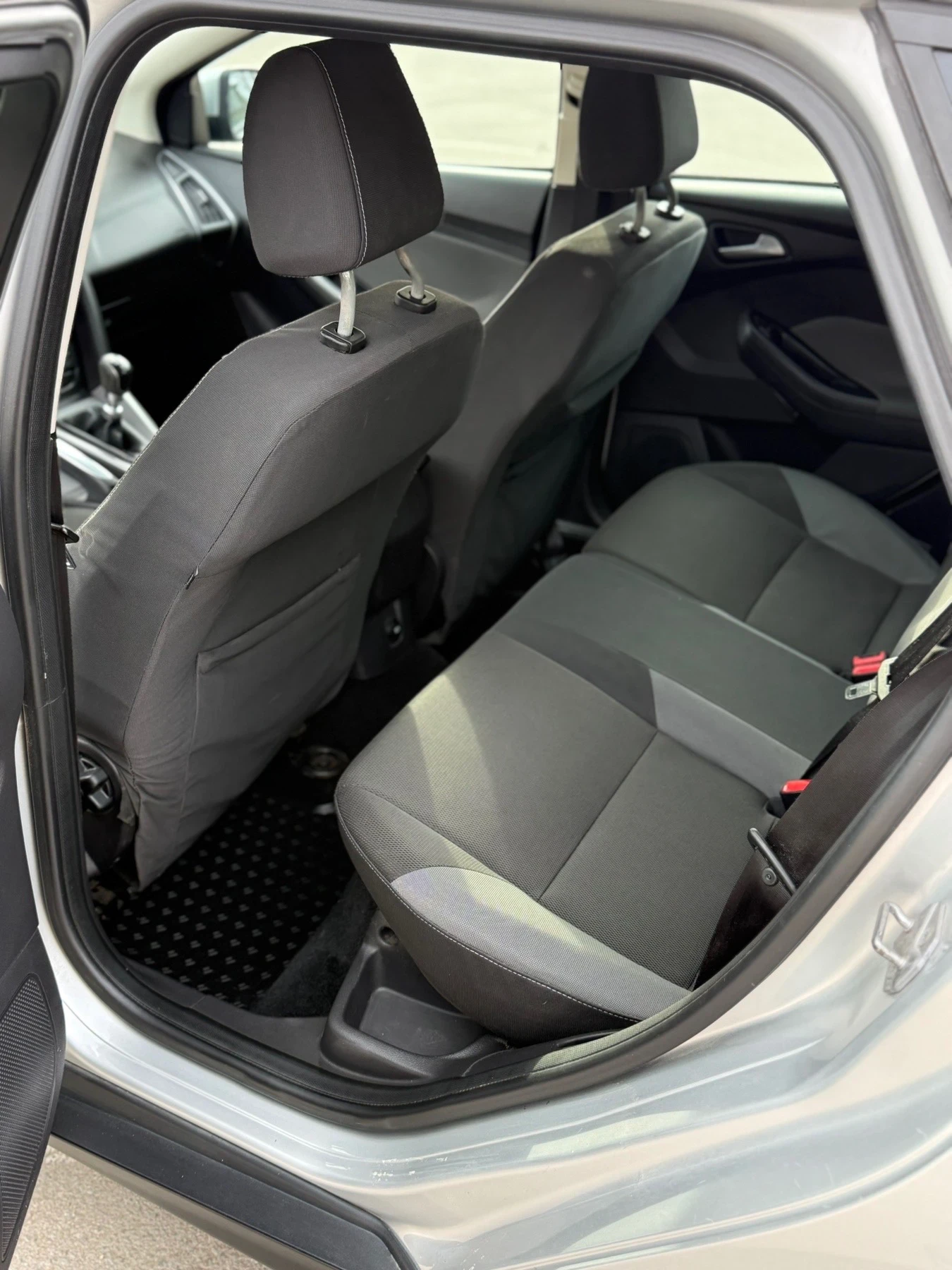 Ford Focus 1, 6 TDCI, снимка 15 - Автомобили и джипове - 53890425