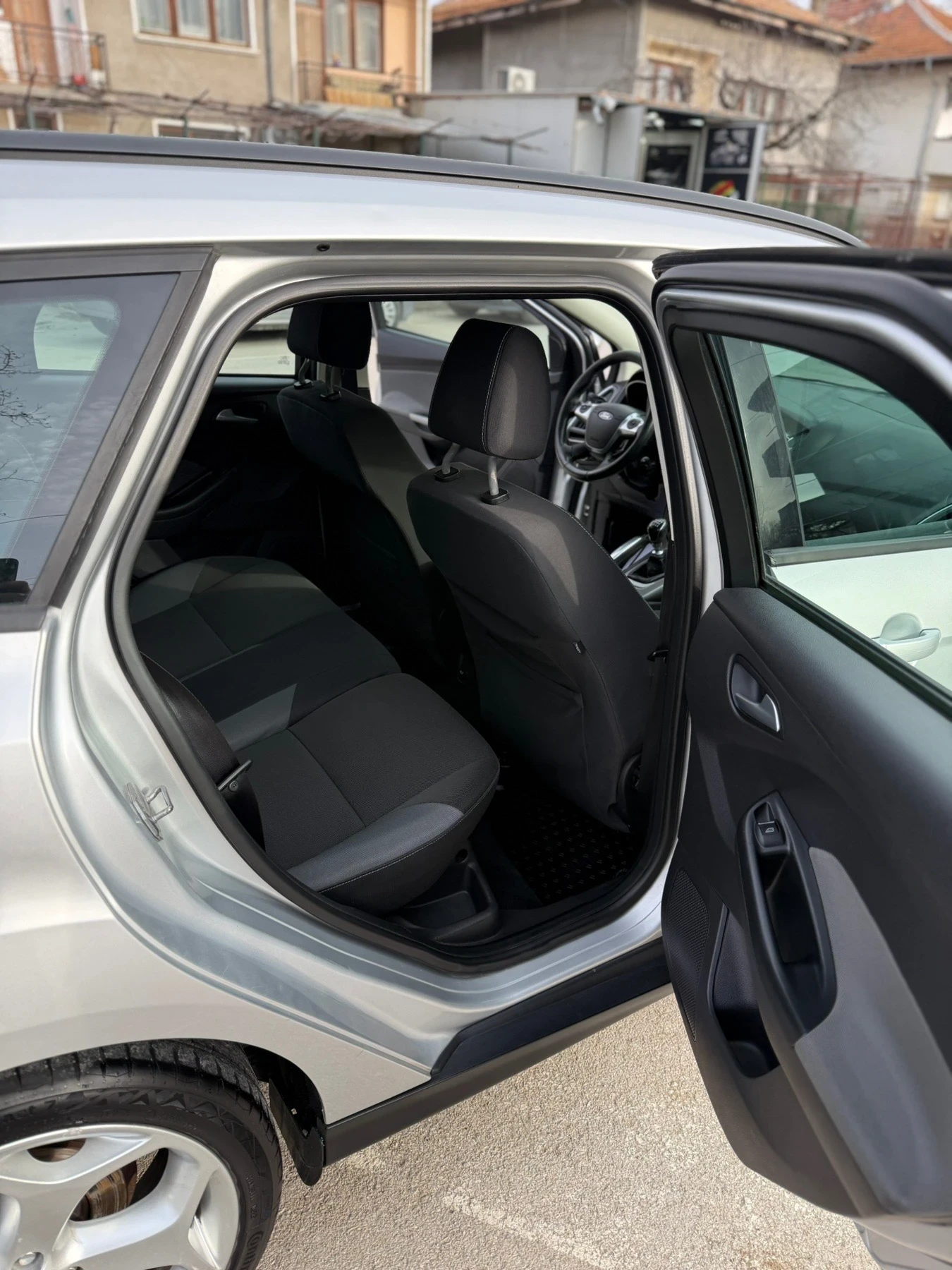 Ford Focus 1, 6 TDCI, снимка 12 - Автомобили и джипове - 53890425