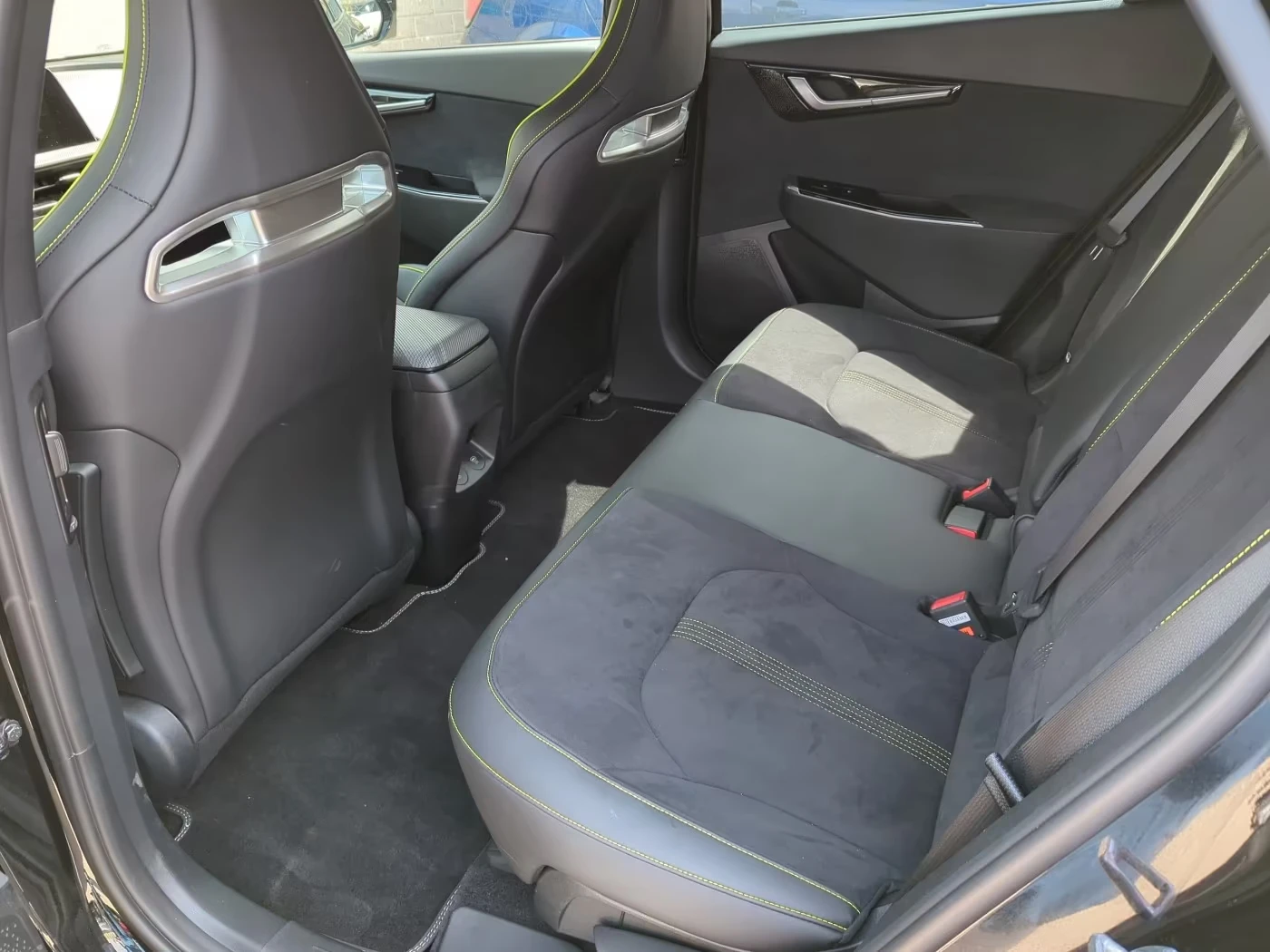 Kia EV6 ELECTRIC/GT/585HP/ACC/LED/360/NAVI/175h, снимка 9 - Автомобили и джипове - 53977474