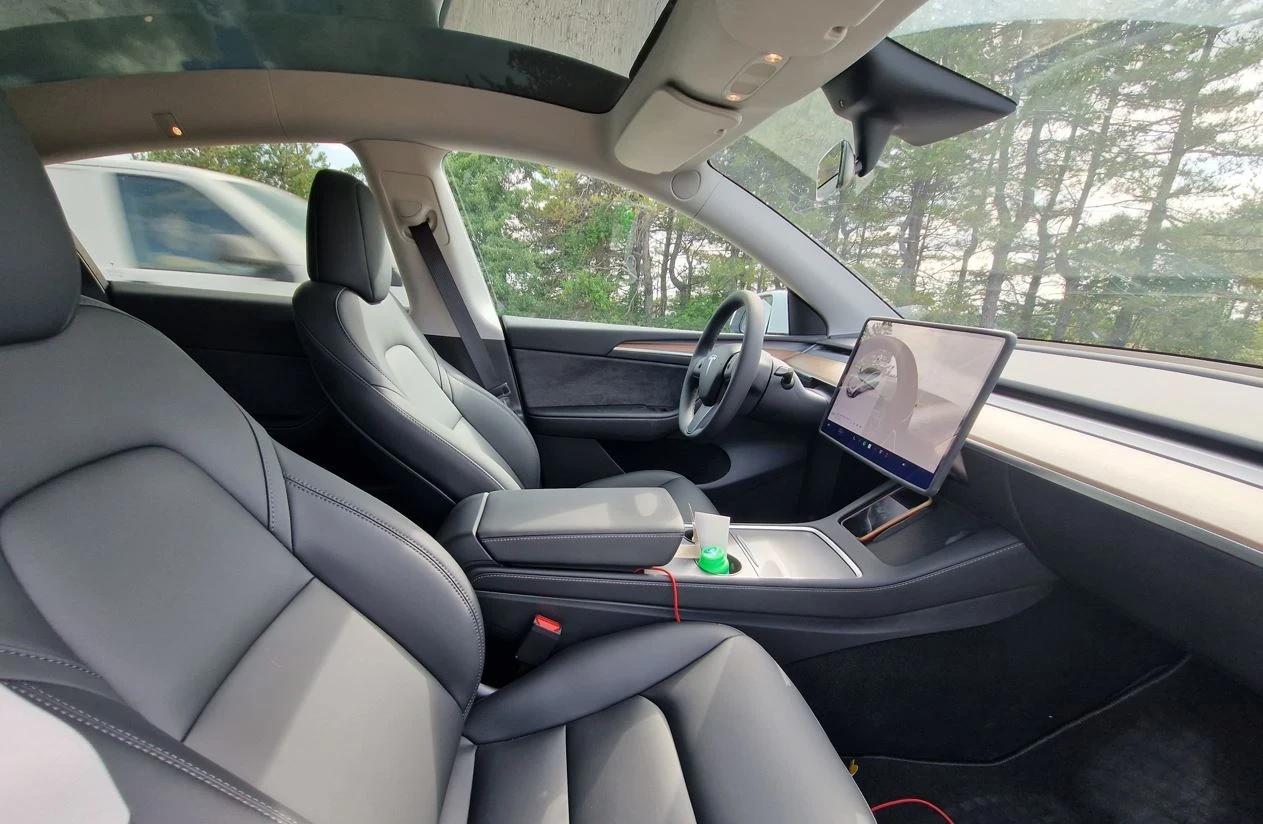 Tesla Model Y Standard Range RWD, снимка 10 - Автомобили и джипове - 54218711