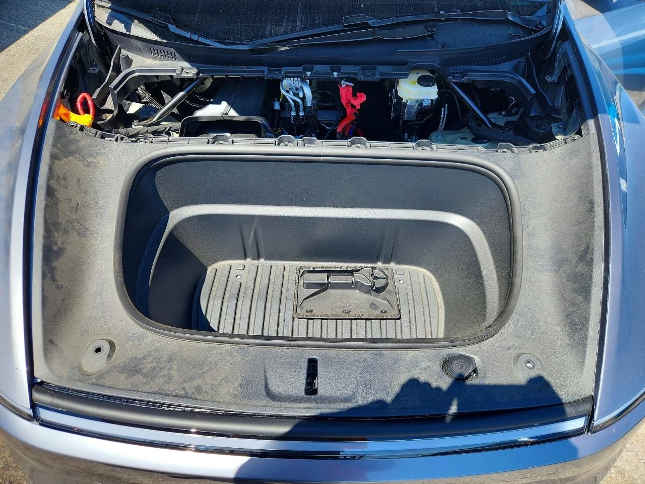 Tesla Model Y Long Range AWD, снимка 11 - Автомобили и джипове - 54318310