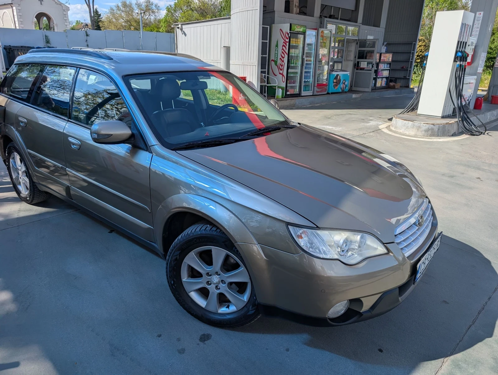 Subaru Outback, снимка 2 - Автомобили и джипове - 54346282