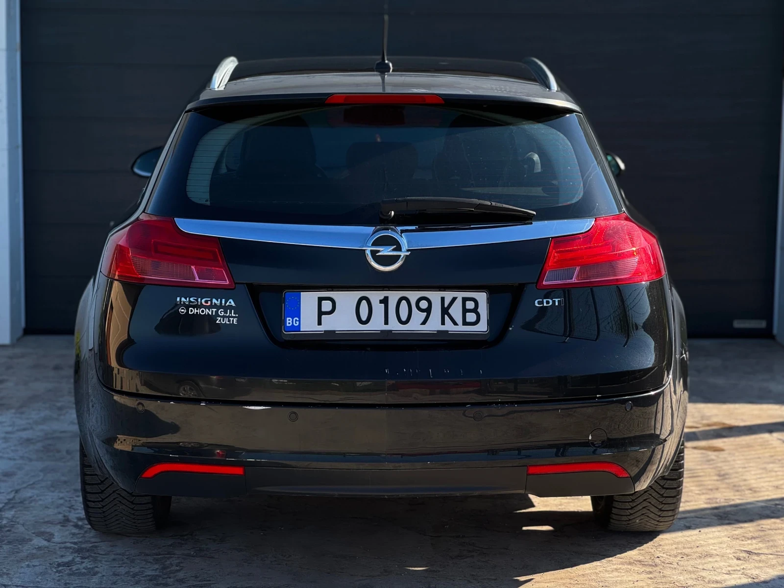 Opel Insignia 2.0 cdti / 2010 / навигация/ климатроник, снимка 4 - Автомобили и джипове - 54495684