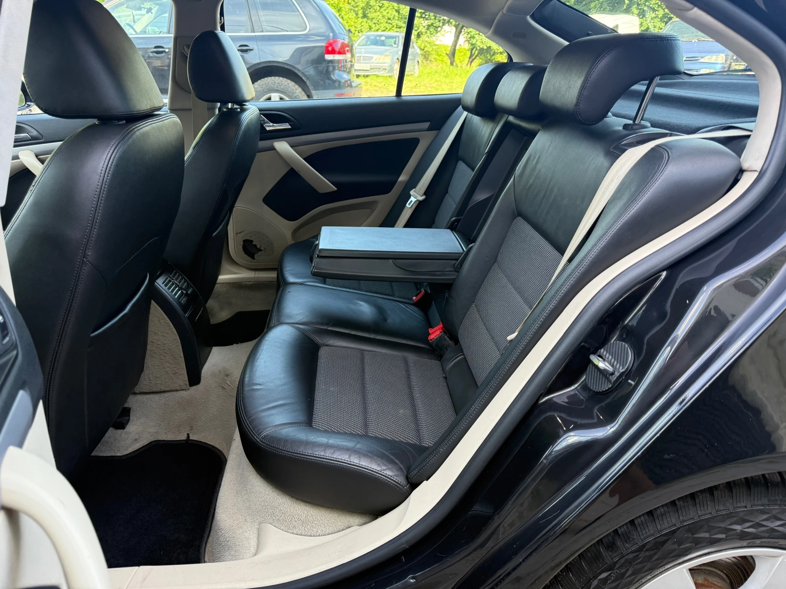 Skoda Octavia 1.9TDI, снимка 9 - Автомобили и джипове - 54715527
