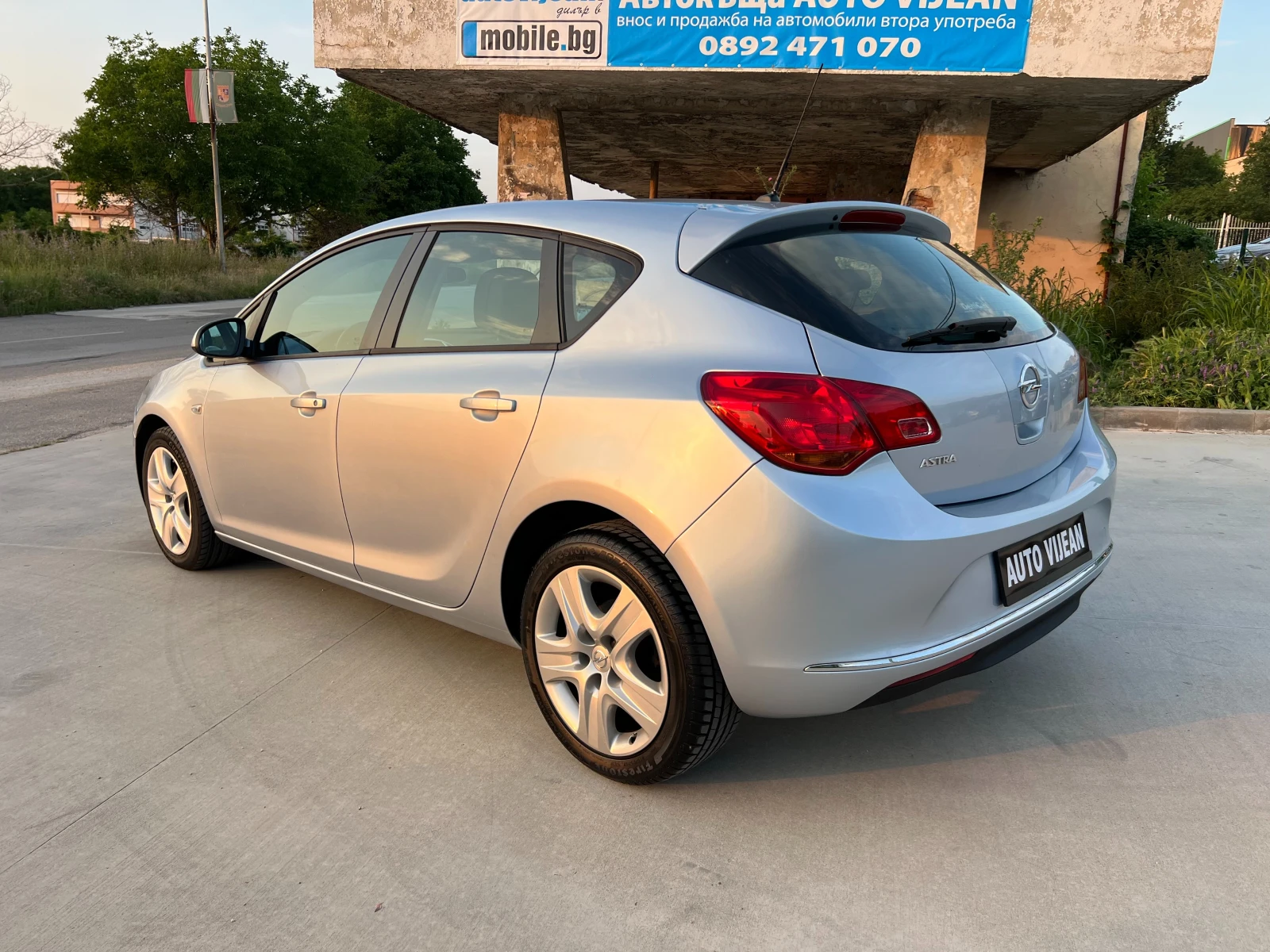Opel Astra 1.4i+ LPG-140к.с, снимка 6 - Автомобили и джипове - 54798185