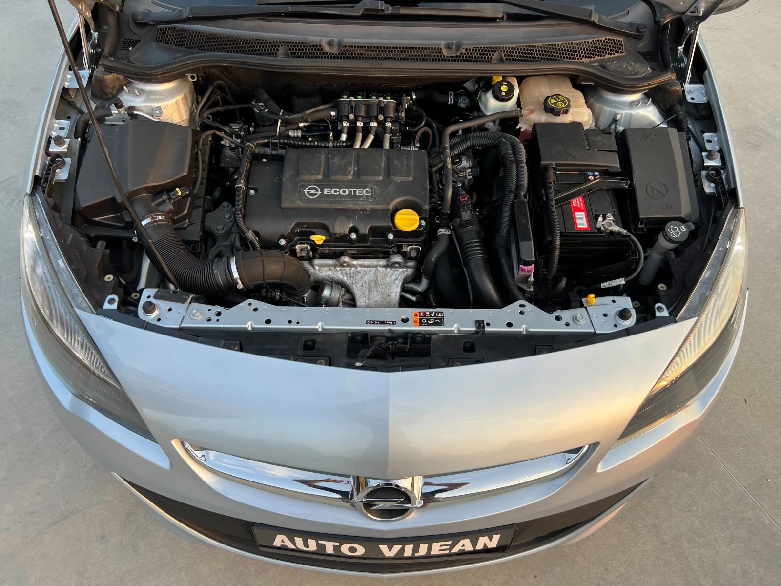 Opel Astra 1.4i+ LPG-140к.с, снимка 15 - Автомобили и джипове - 54798185