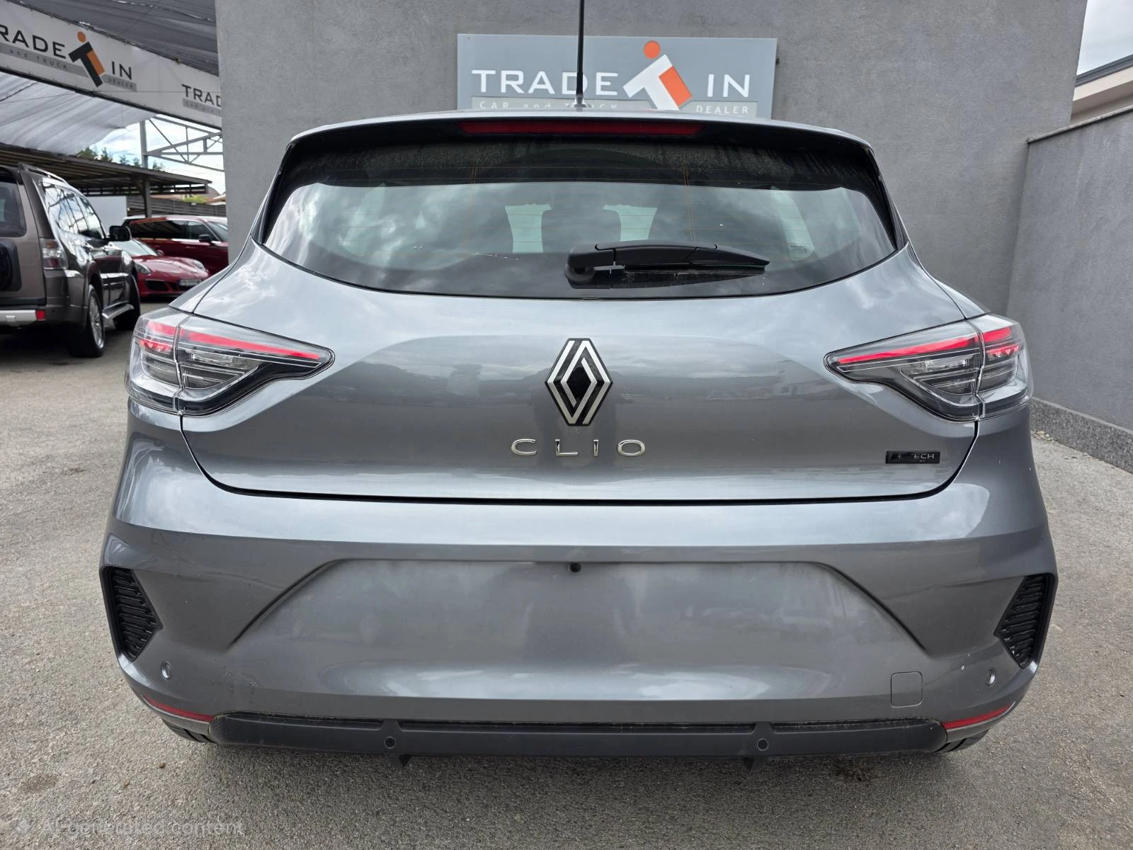 Renault Clio E-TECH HYBRID 1.6, снимка 5 - Автомобили и джипове - 54908826