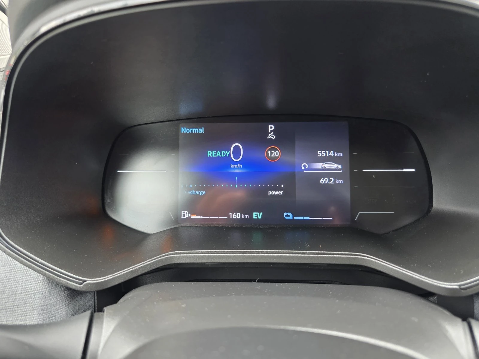 Renault Clio E-TECH HYBRID 1.6, снимка 13 - Автомобили и джипове - 54908826