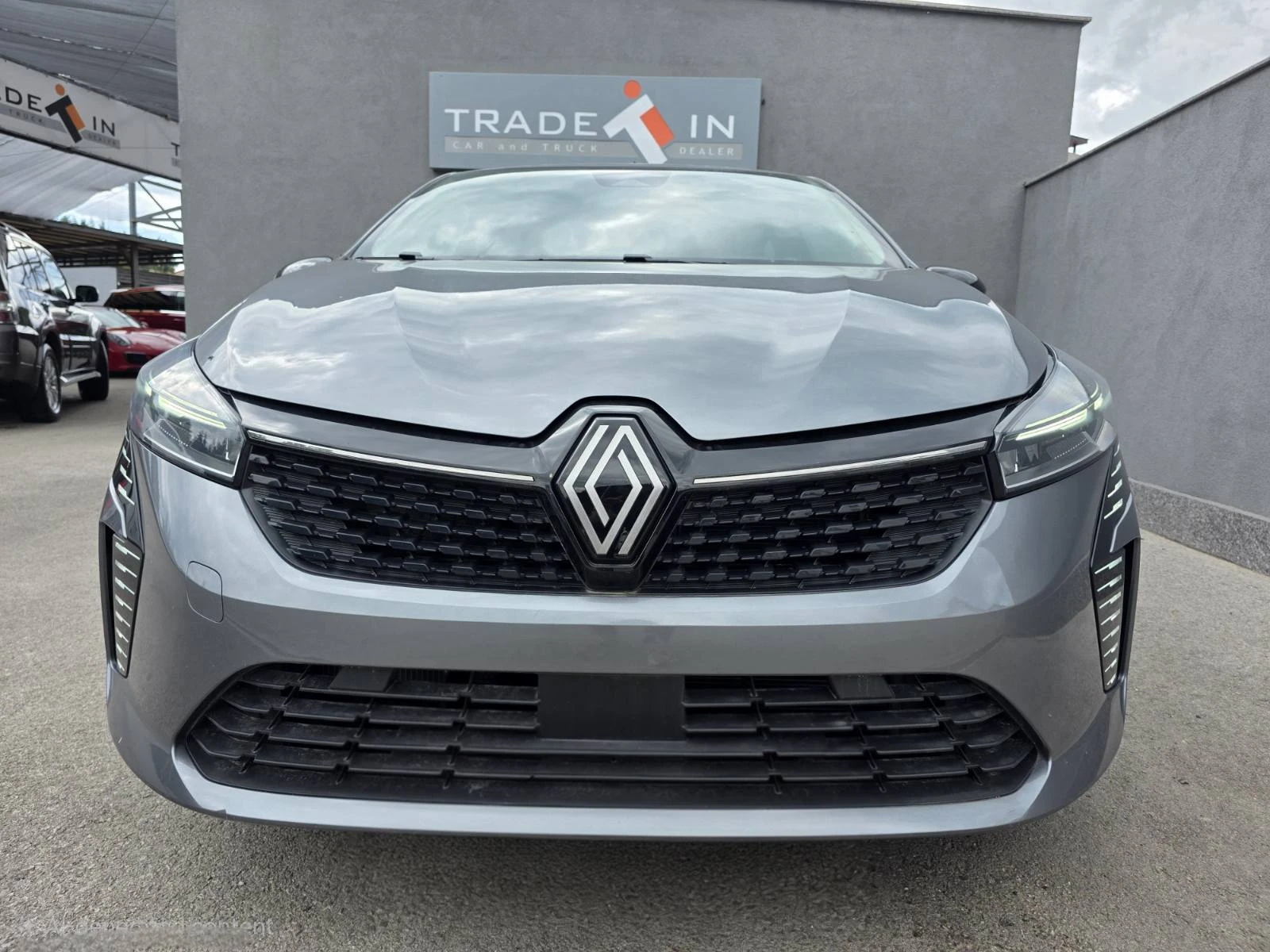 Renault Clio E-TECH HYBRID 1.6, снимка 2 - Автомобили и джипове - 54908826