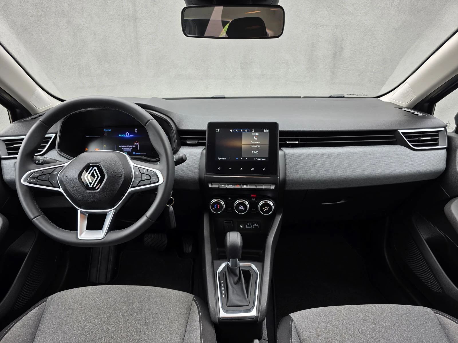 Renault Clio E-TECH HYBRID 1.6, снимка 11 - Автомобили и джипове - 54908826
