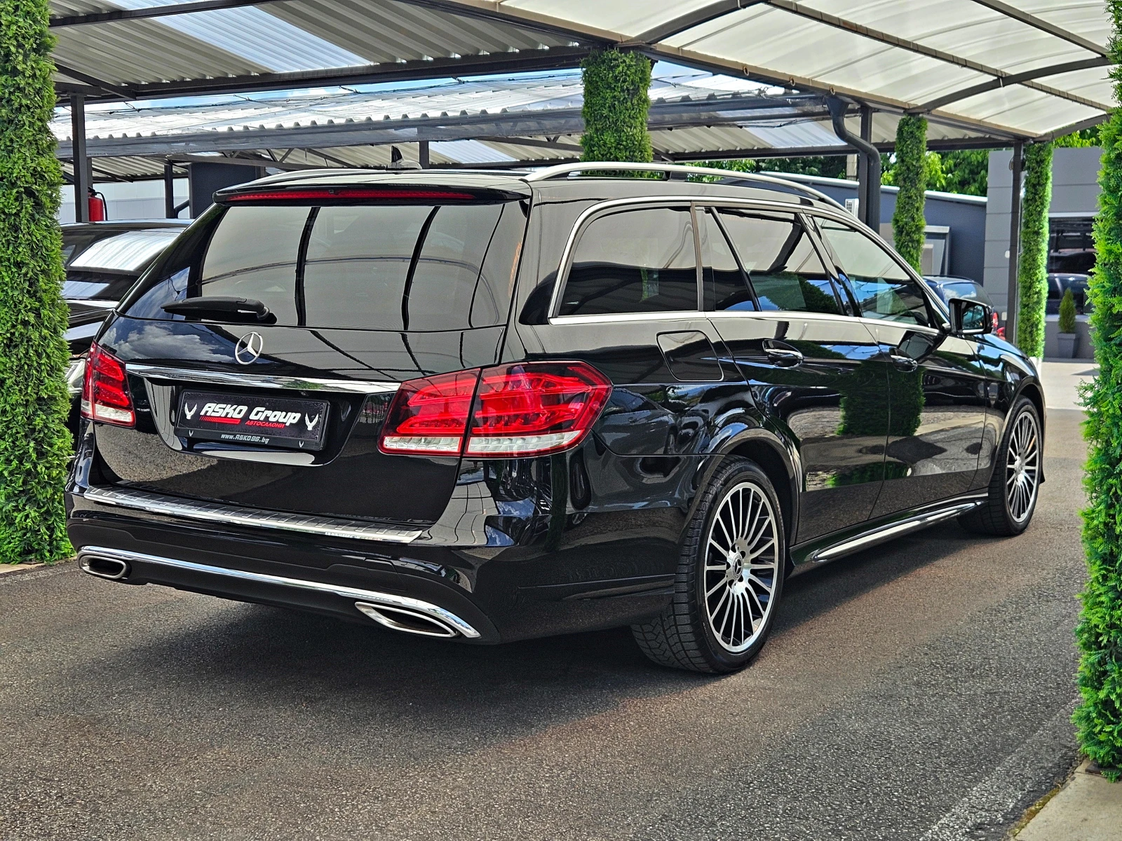 Mercedes-Benz E 350 AMG/4MAT/GERMANY/CAMERA/ПОДГРЕВ/AIRMAT/HARMAN/LIZI, снимка 5 - Автомобили и джипове - 54993845