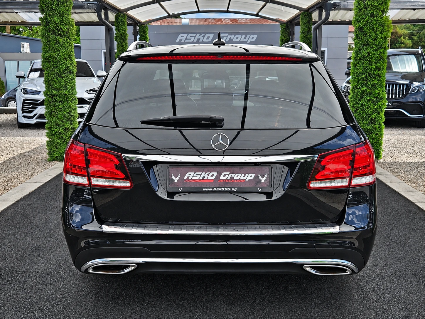 Mercedes-Benz E 350 AMG/4MAT/GERMANY/CAMERA/ПОДГРЕВ/AIRMAT/HARMAN/LIZI, снимка 6 - Автомобили и джипове - 54993845