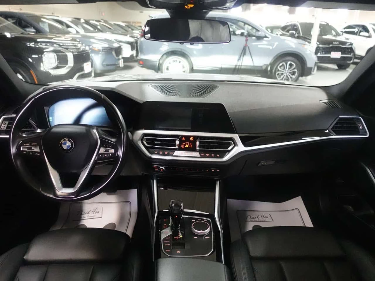 BMW 330 | xDrive | Nav | Leather | Sunroof | CarPlay , снимка 10 - Автомобили и джипове - 55047395