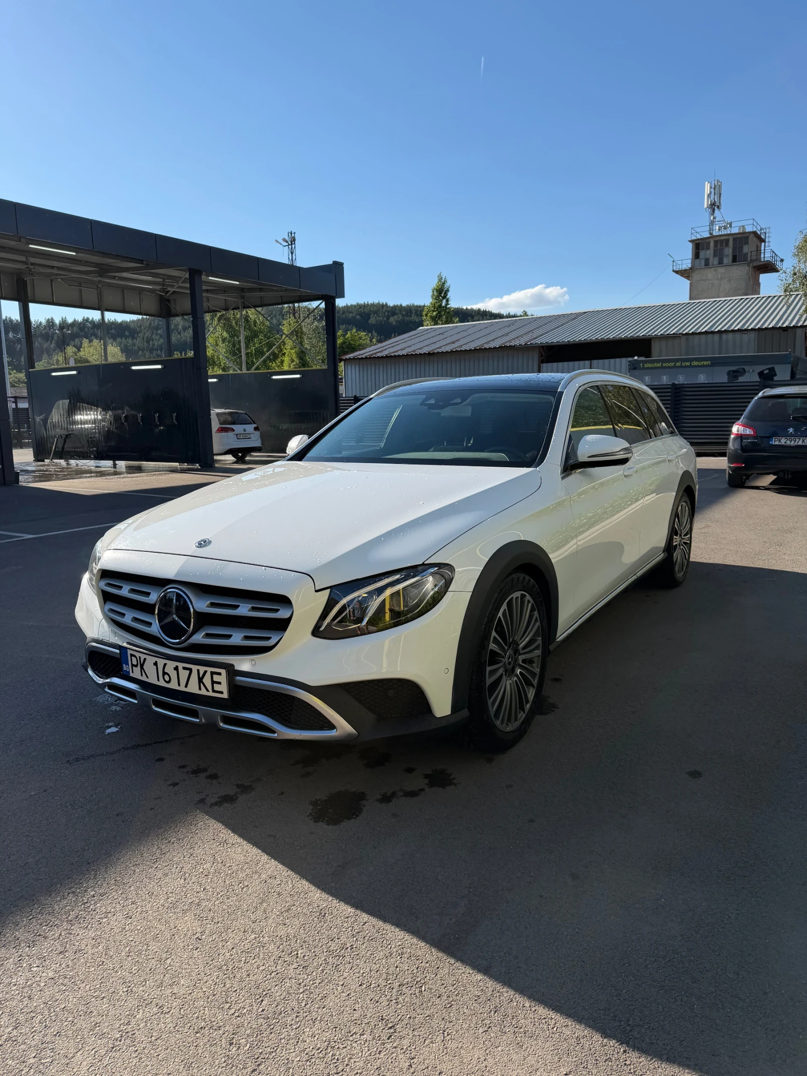 Mercedes-Benz E 220 D 4MATIC All-TERRAIN, снимка 6 - Автомобили и джипове - 55157691