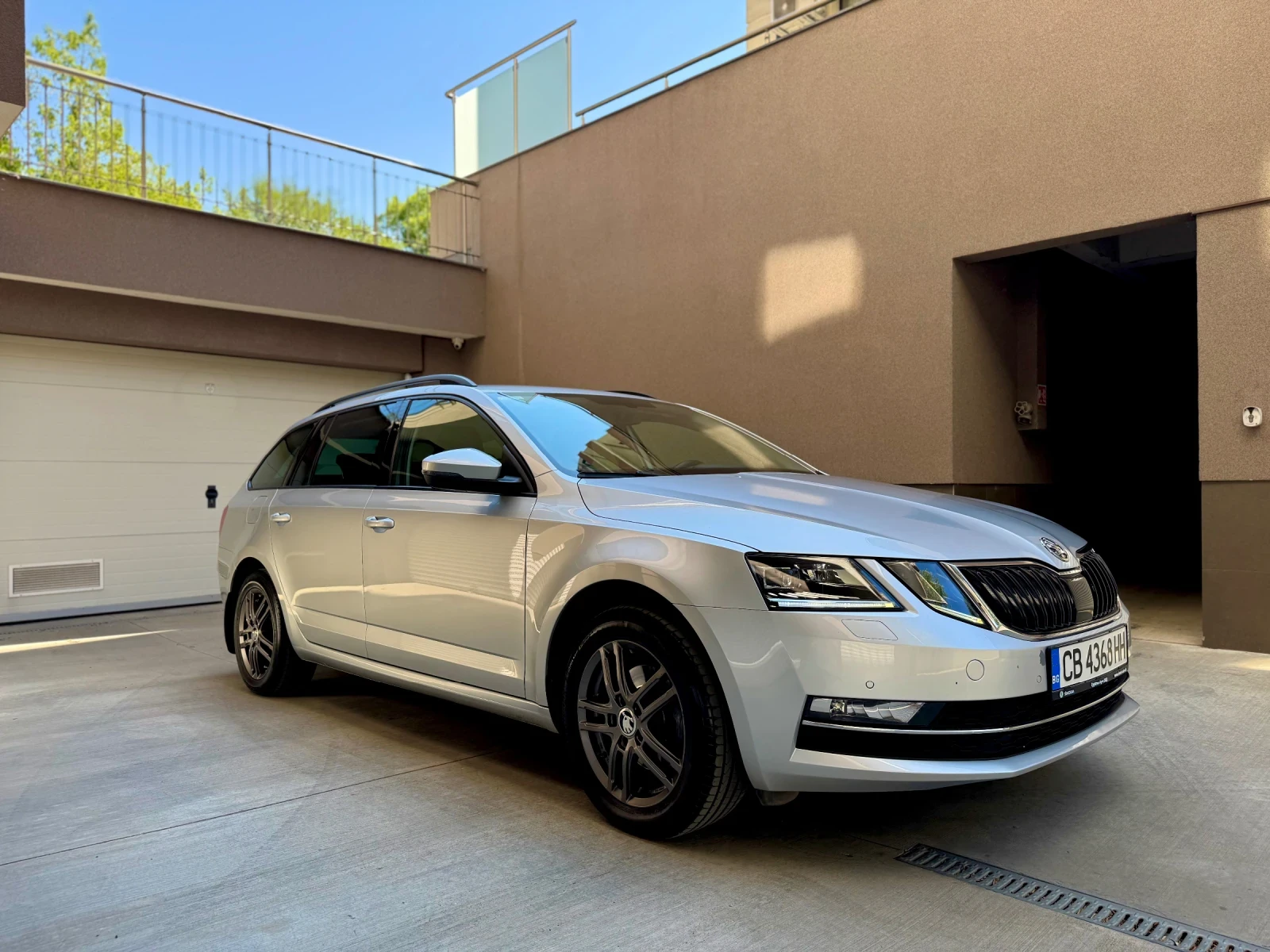 Skoda Octavia Edition, снимка 2 - Автомобили и джипове - 55508799