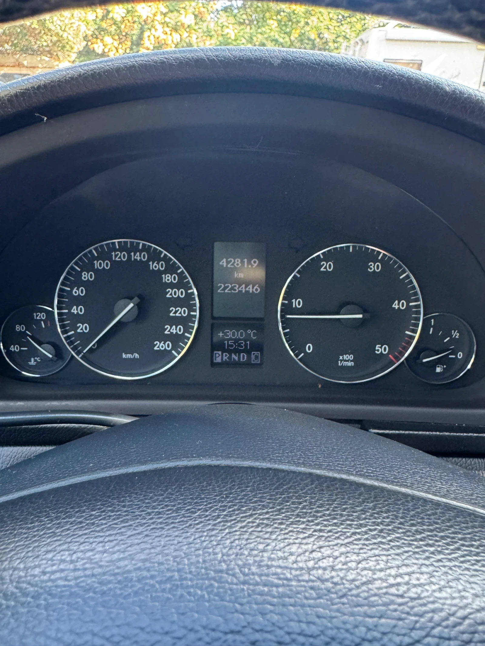 Mercedes-Benz C 200, снимка 10 - Автомобили и джипове - 55726719