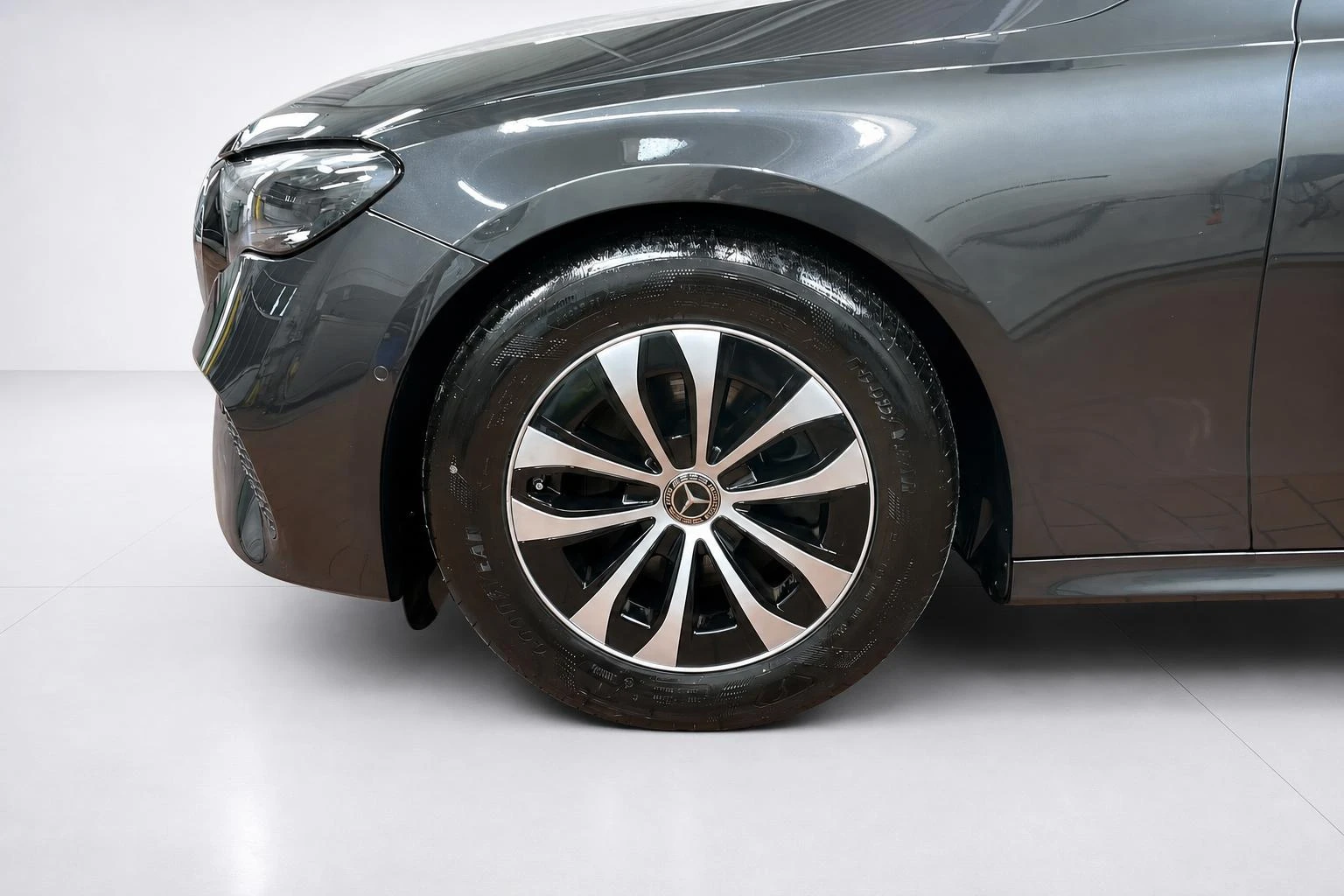 Mercedes-Benz E 200 | Mobile.bg � ����������� 4
