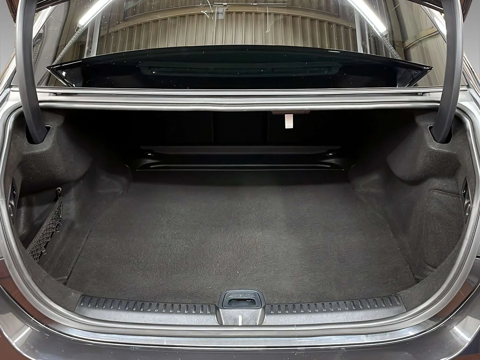 Mercedes-Benz E 200 | Mobile.bg � ����������� 13