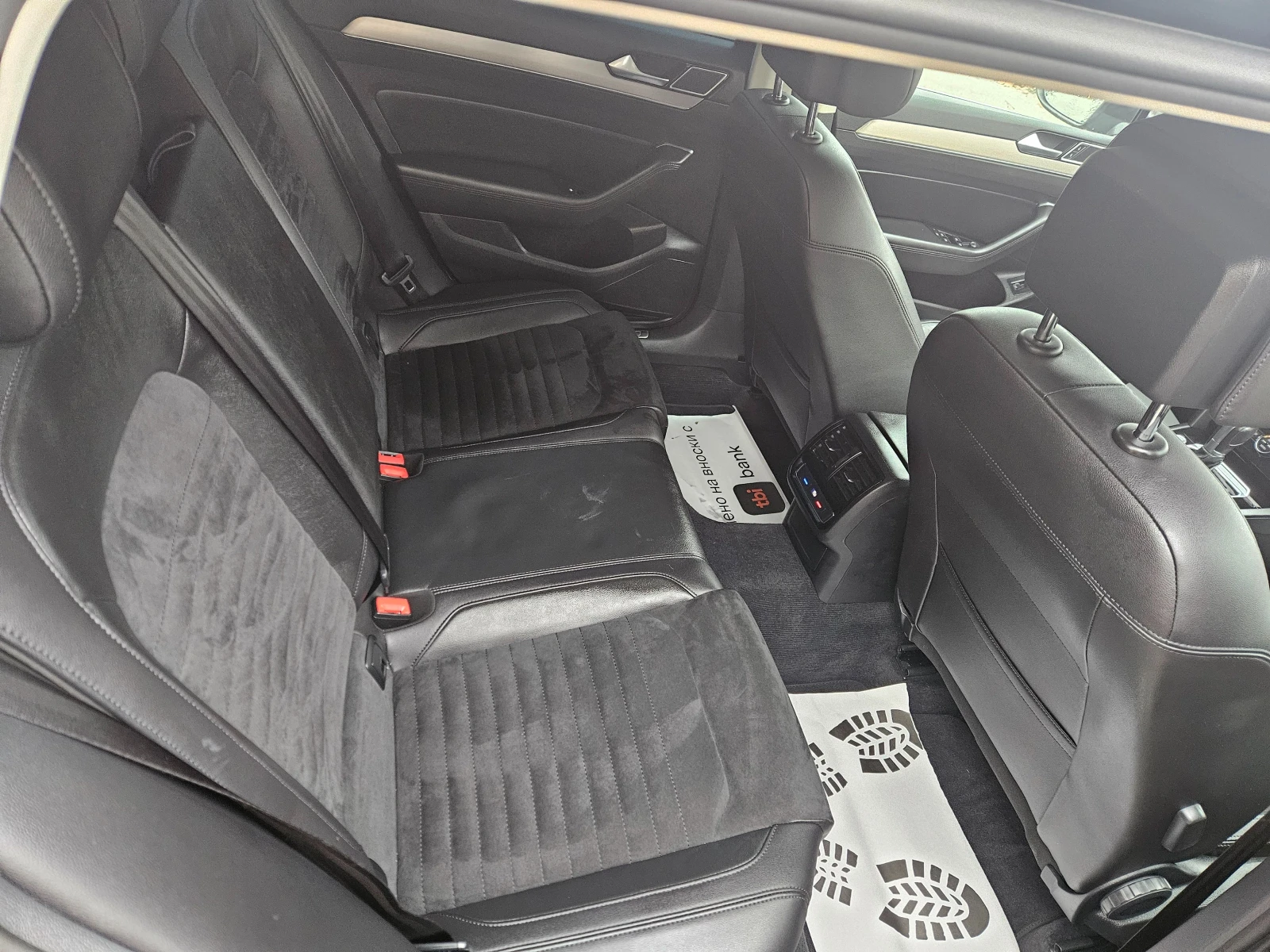 VW Passat B8 COMFORTLINE 7DSG, снимка 12 - Автомобили и джипове - 56231525