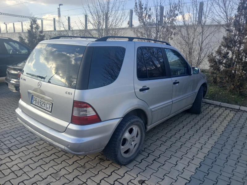 Mercedes-Benz ML 270 2003г. Face-lift , снимка 2 - Автомобили и джипове - 49211368