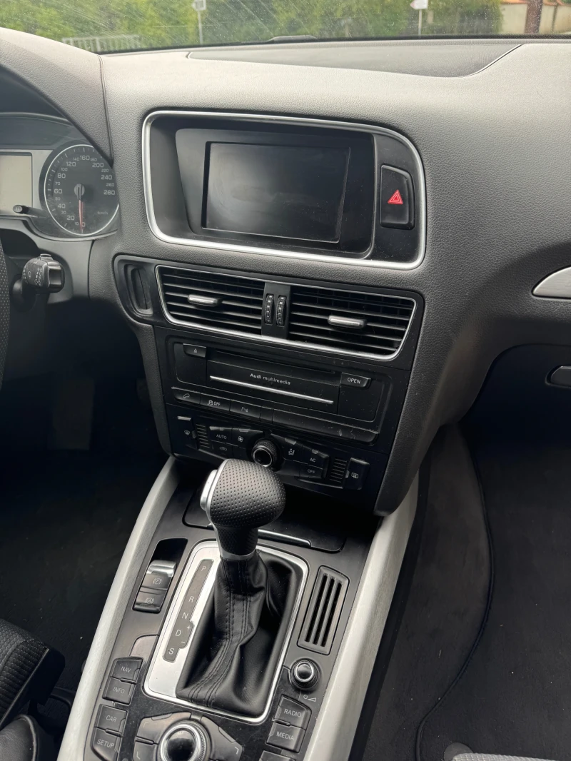 Audi Q5, снимка 8 - Автомобили и джипове - 52353901