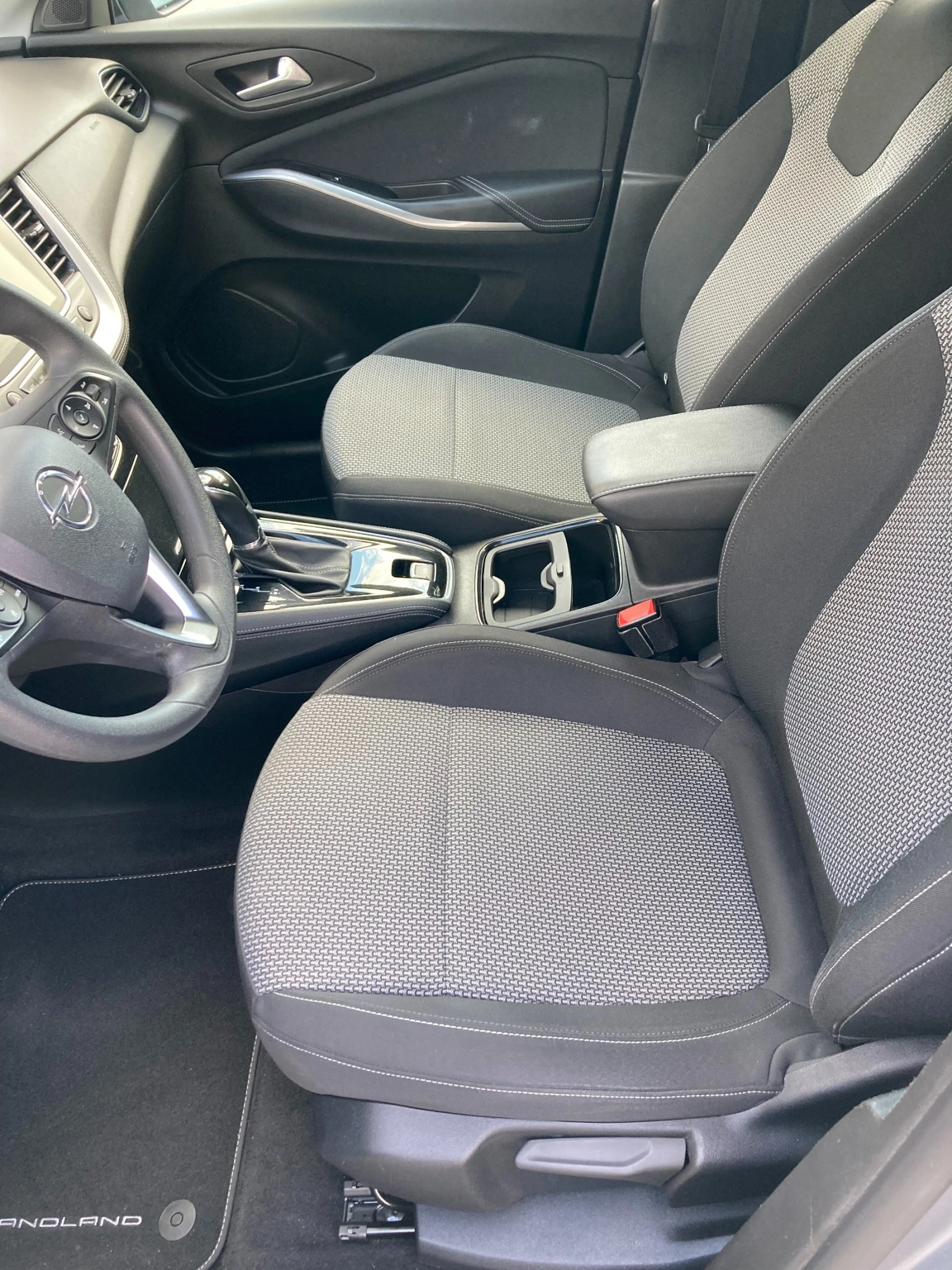 Opel Grandland X 1.6 CDTI Автоматик - изображение 10