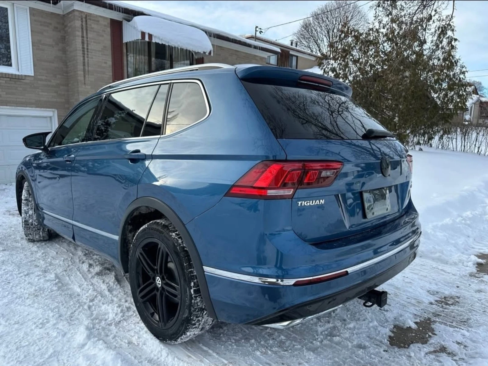 VW Tiguan R-line/Panorama/360/Fender audio/2 ключа - изображение 5