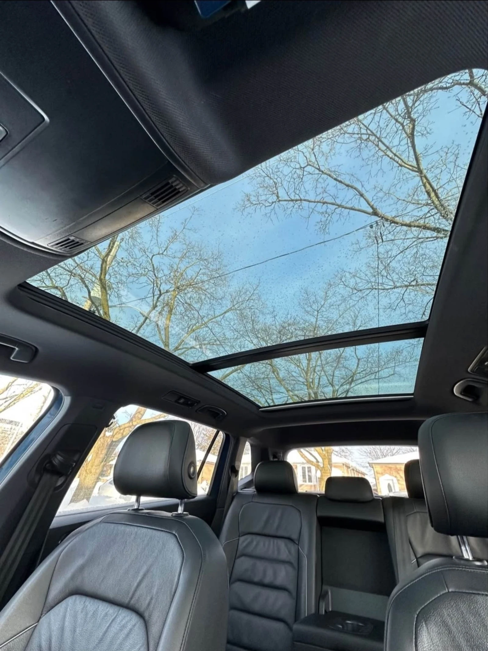 VW Tiguan R-line/Panorama/360/Fender audio/2 ключа - изображение 8