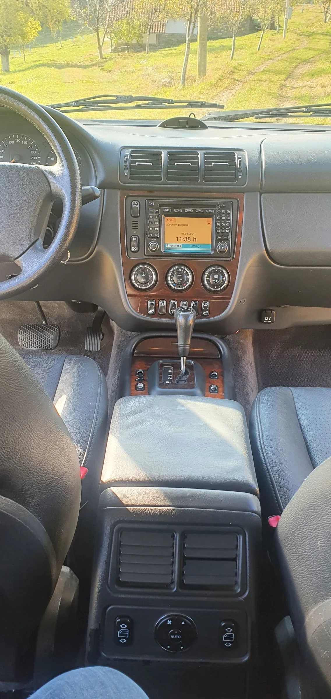 Mercedes-Benz ML 270, снимка 7 - Автомобили и джипове - 53922409