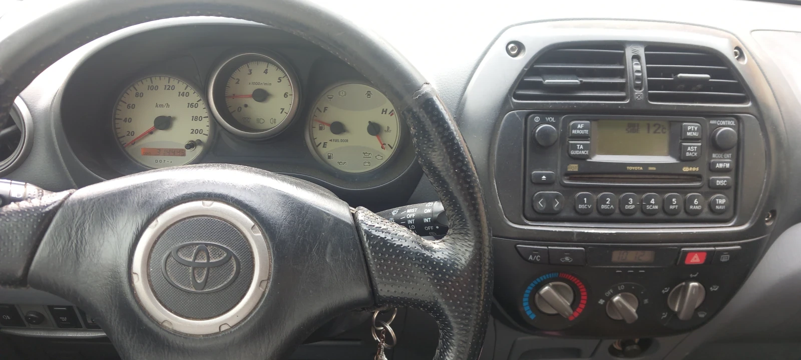 Toyota Rav4, снимка 8 - Автомобили и джипове - 53930971