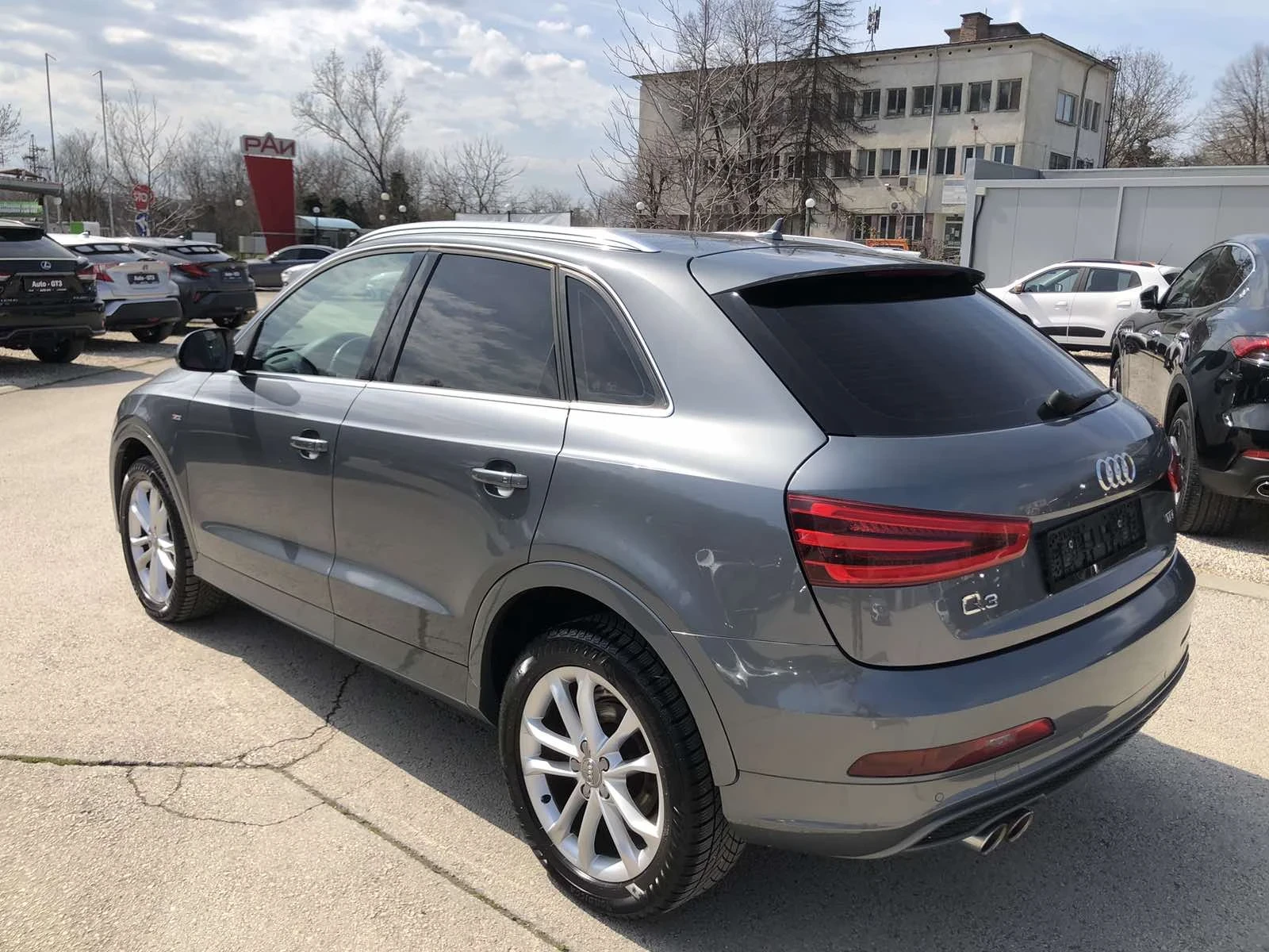 Audi Q3 S-Line Facelift NAVI, снимка 6 - Автомобили и джипове - 53992543