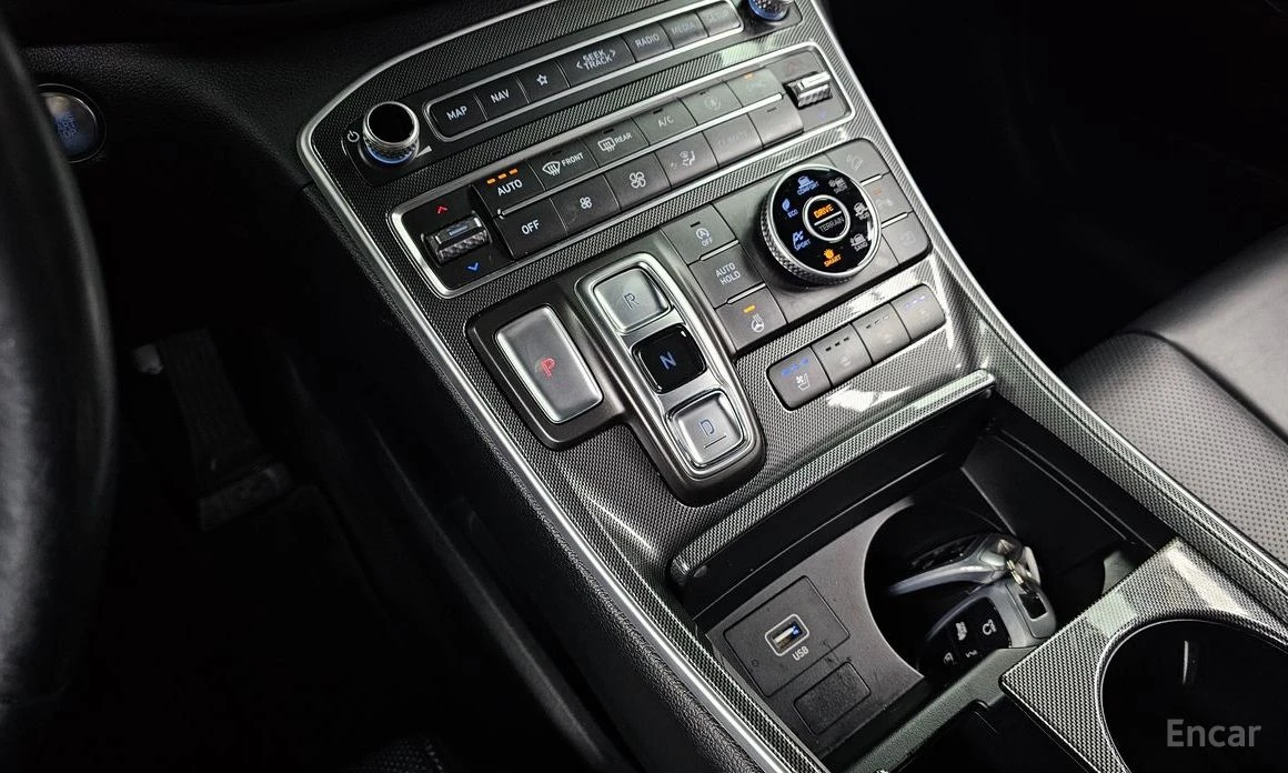 Hyundai Santa fe 2.2D Premium* 4x4* ПОДГРЕВ* ОБДУХВАНЕ* КАМЕРА* , снимка 14 - Автомобили и джипове - 54085334