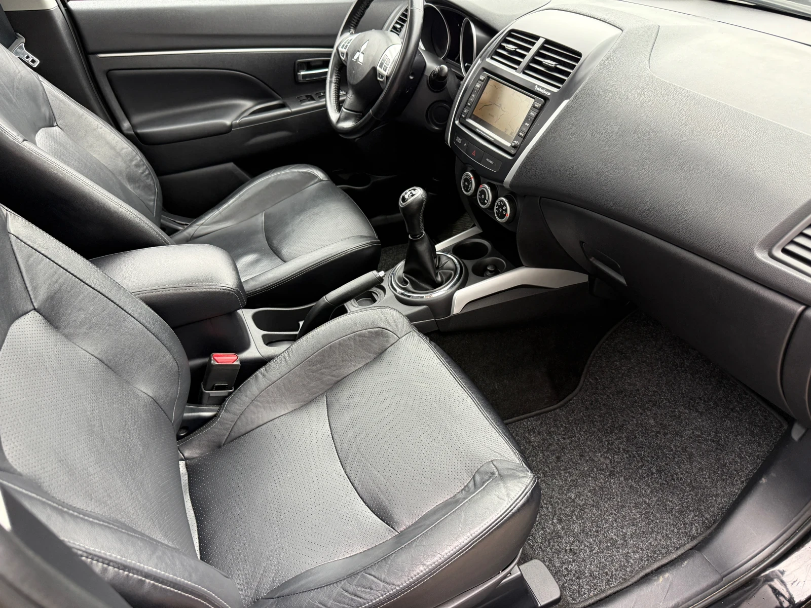 Mitsubishi ASX 1.6 ������ ����� 117�.� | Mobile.bg � ����������� 12