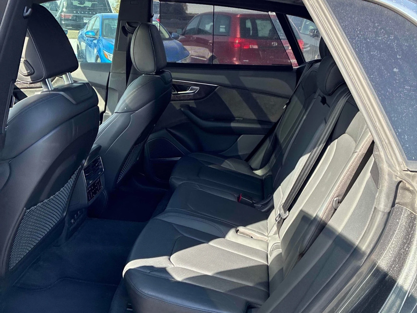 Audi Q8 TECHNIK РЕГИСТРАЦИЯ & ОБСЛУЖВАНЕ, снимка 14 - Автомобили и джипове - 54145551