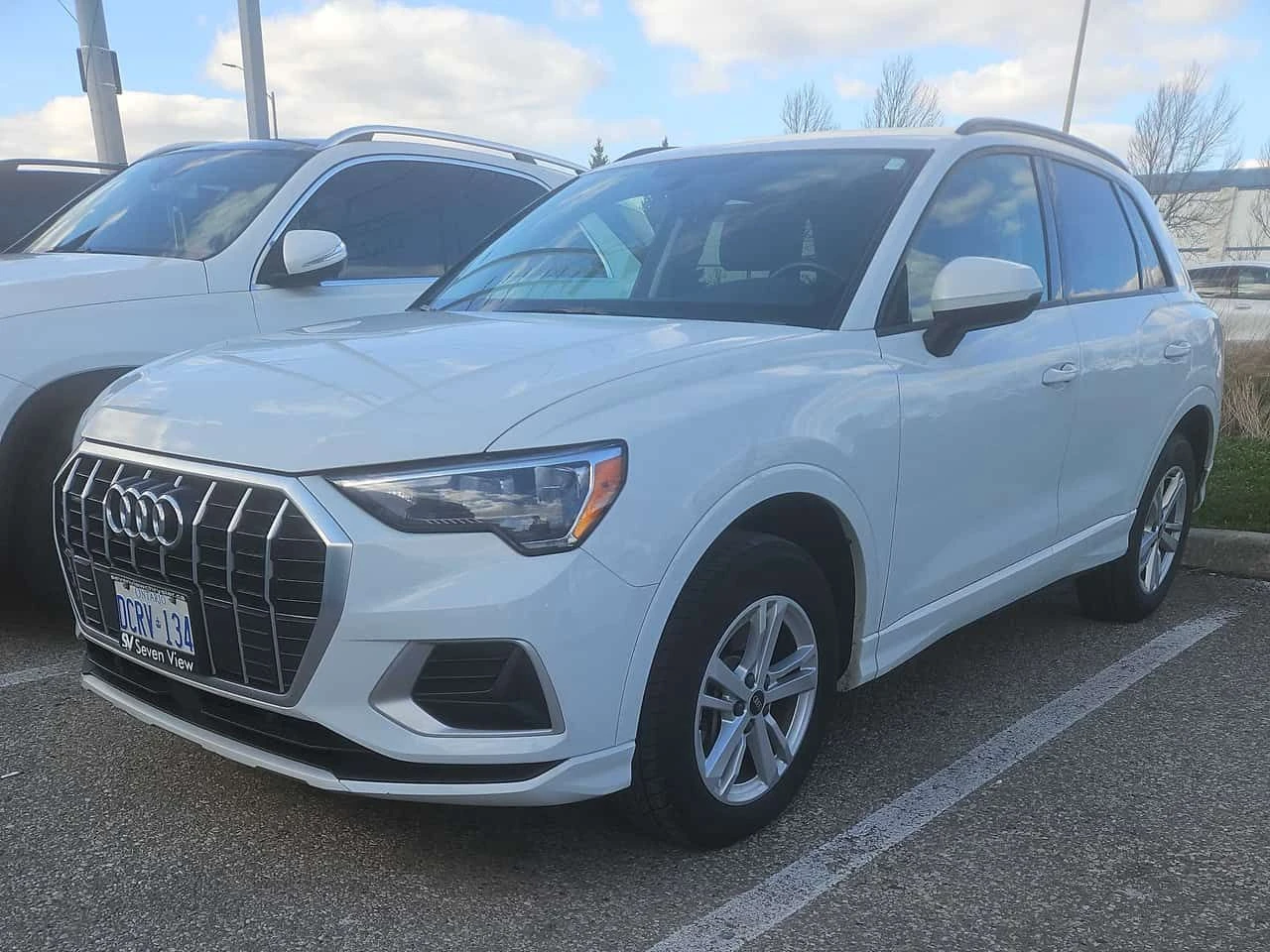 Audi Q3 * БЕЗ ЗАБЕЛЕЖКИ* ГЛАВНО ПРЕДСТАВИТЕЛСТВО* , снимка 2 - Автомобили и джипове - 54366988