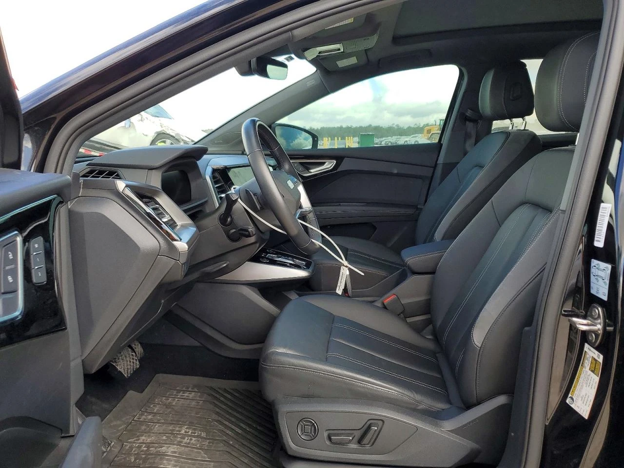 Audi Q4 E-Tron Premium Plus, снимка 7 - Автомобили и джипове - 54655015