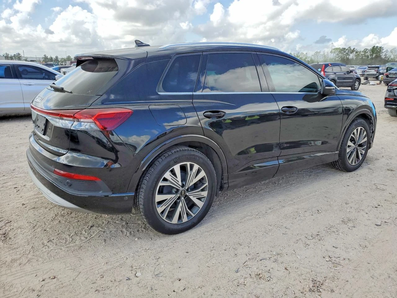 Audi Q4 E-Tron Premium Plus, снимка 4 - Автомобили и джипове - 54655015